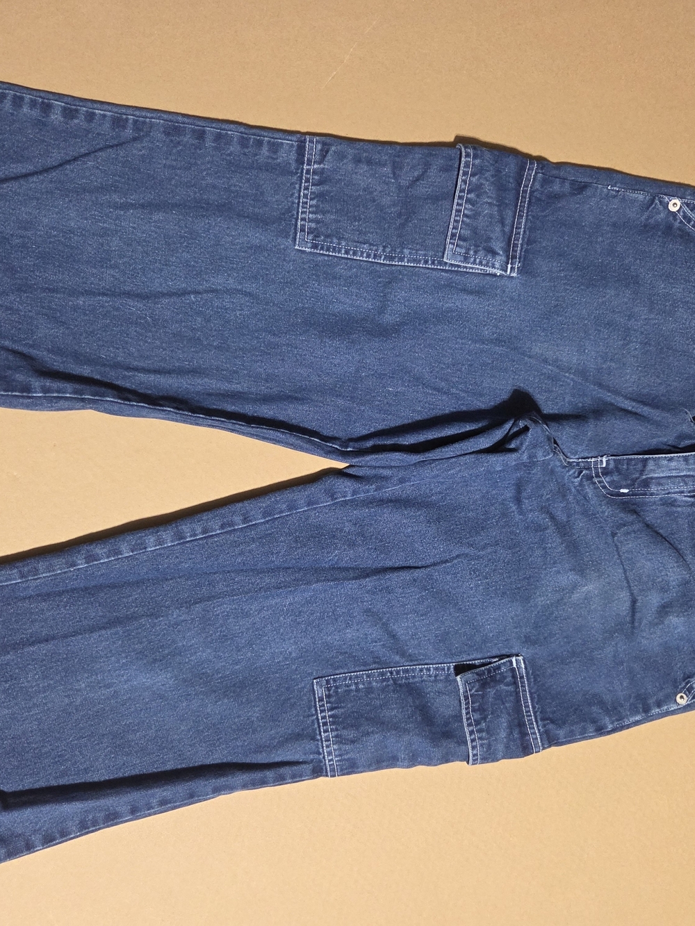 Express Bleus jeans with a distinct  Denim Cargo Jeans Size 5/6